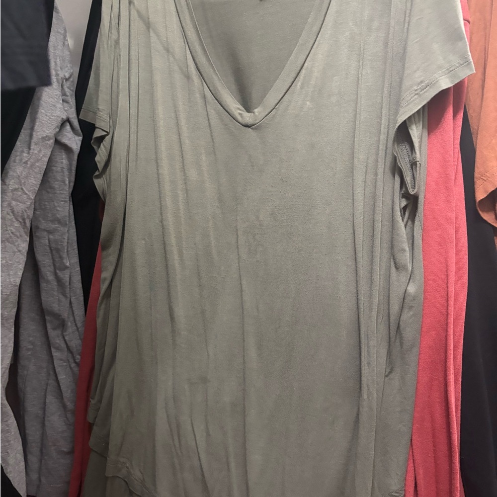 Latched Mama Gray Short Sleeve Relaxed nursing T-Shirt
